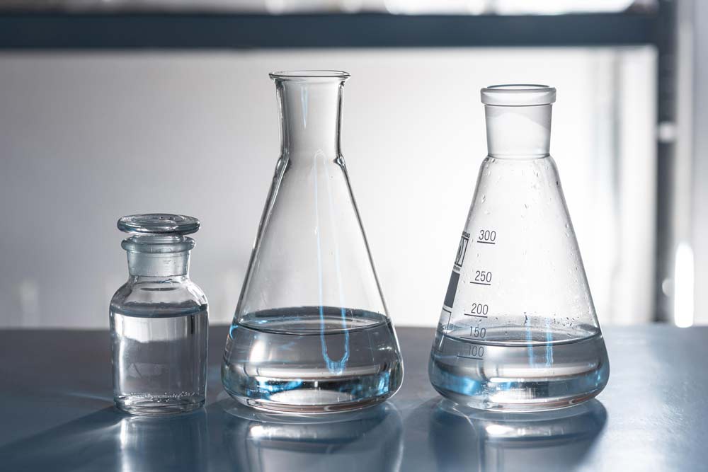 Плоскодонная колба с широким горлом